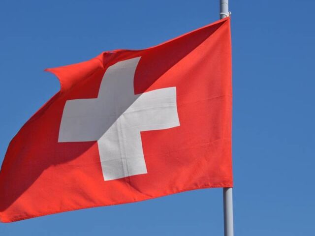 Bandiera-Svizzera-2-960x600